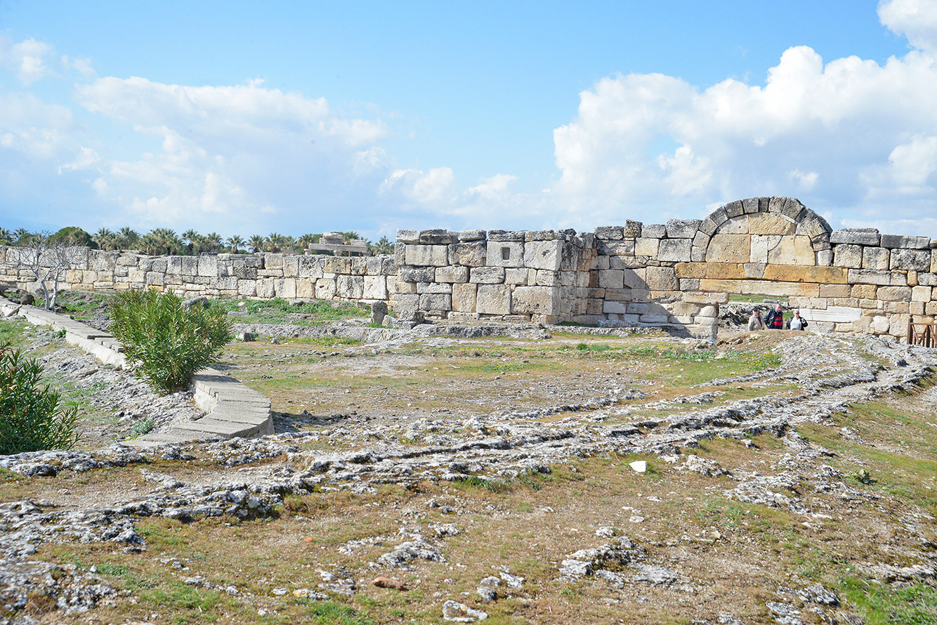 096 Hierapolis 17